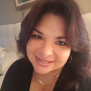 Meet your Posher, Lisamarie